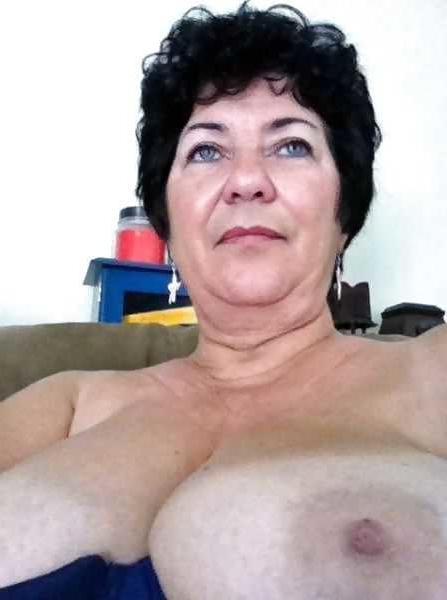 7P Amazing Granny Boobs