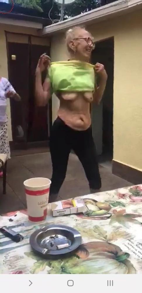 16P Granny tits live facebook romanian