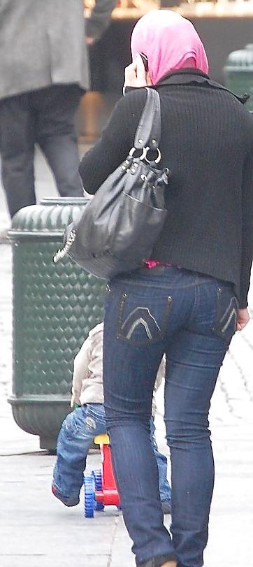 18P Arab Amateur Ass Maghreb Turk Girl Voyeur Candid Hijab