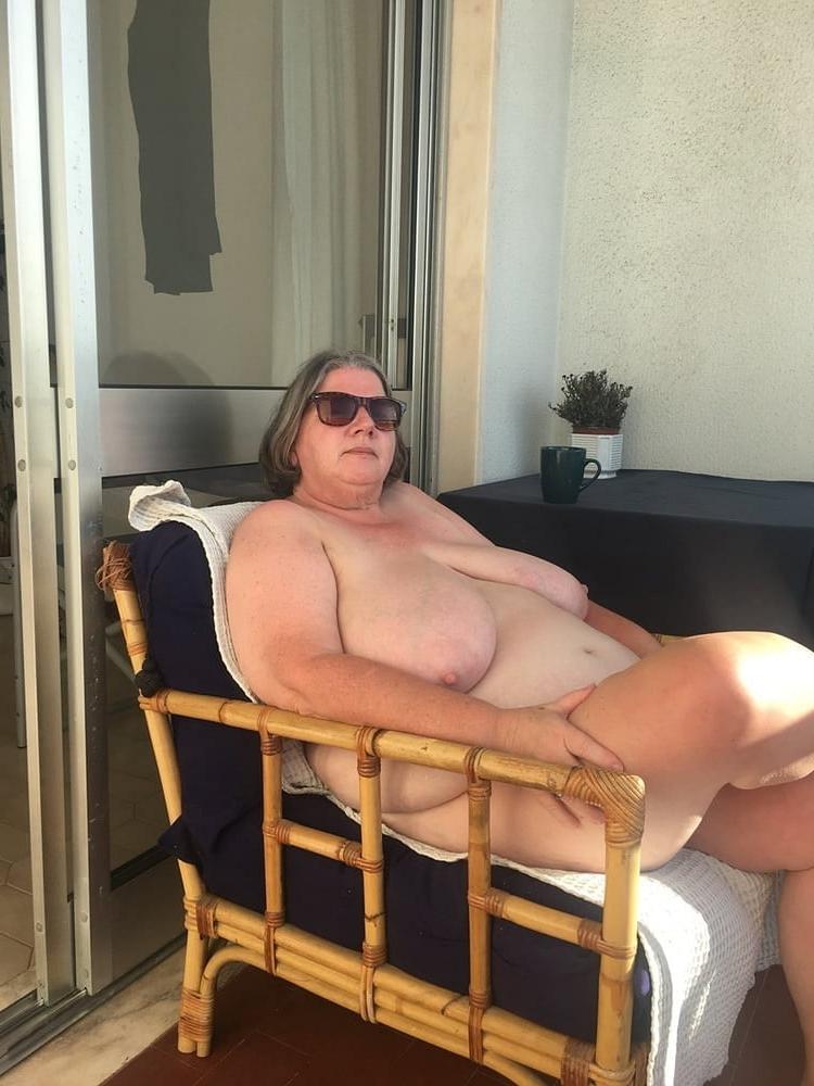 14P Amazing Granny Boobs
