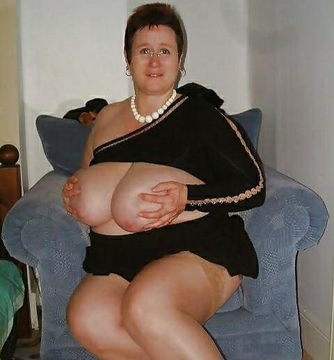 14P Granny or mom....