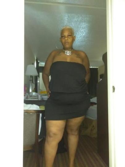 25P Freaked out black granny