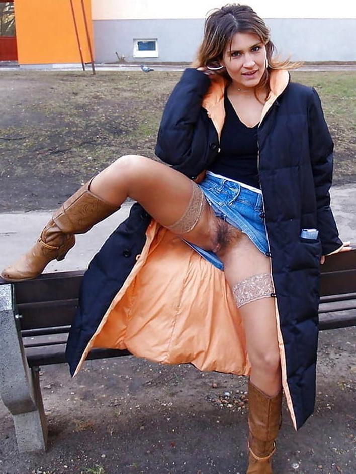 25P upskirt (pic edition)