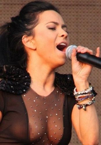25P inna hot romanian singer
