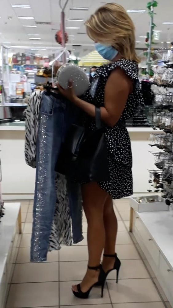 5P upskirt