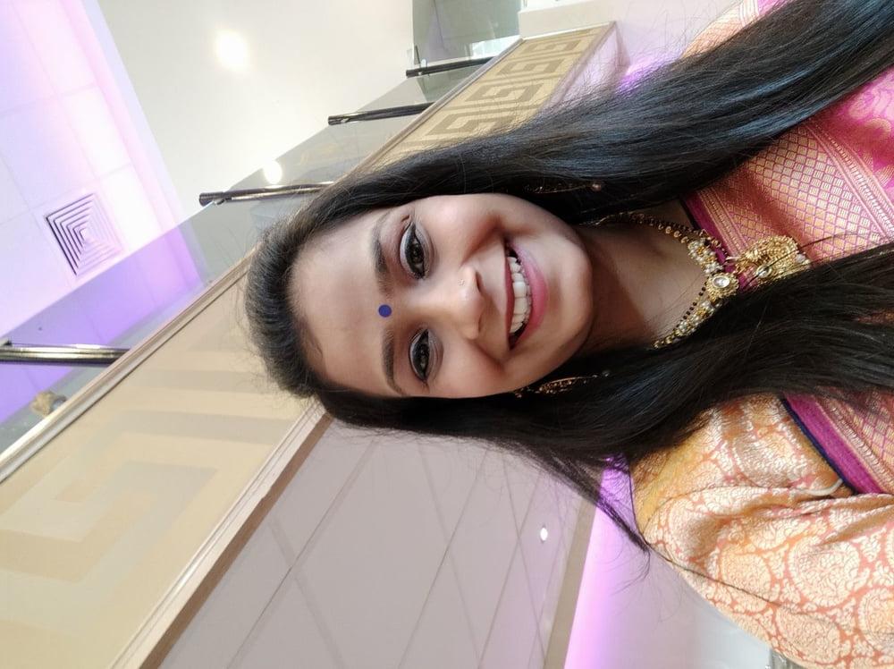 8P Anyone know khushbu from Bristol