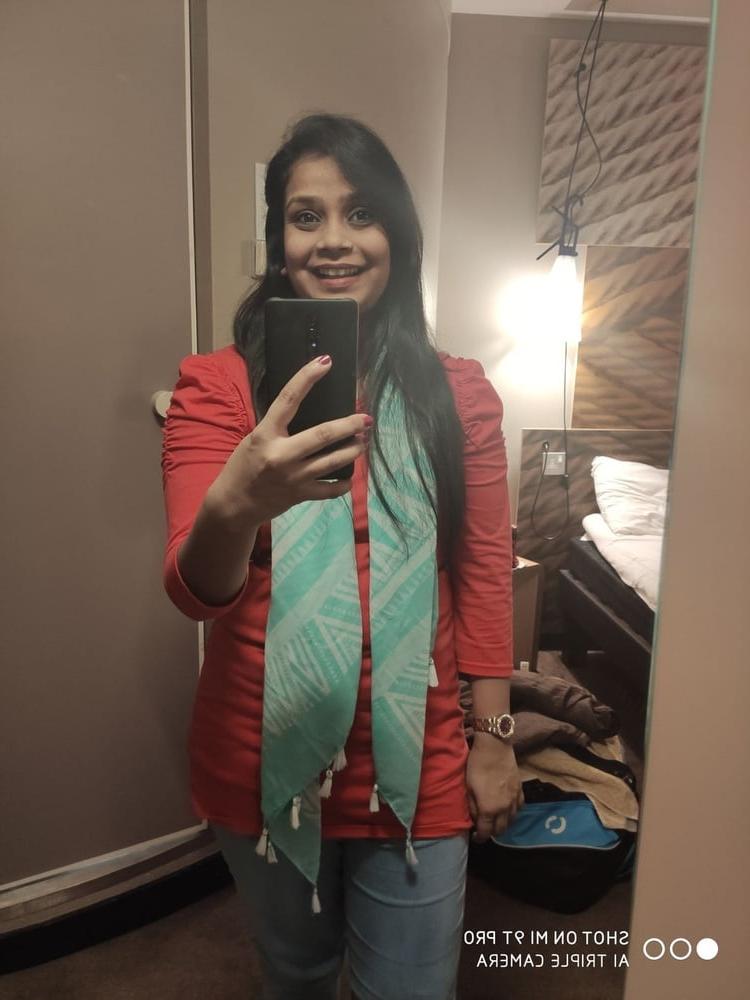 8P Anyone know khushbu from Bristol