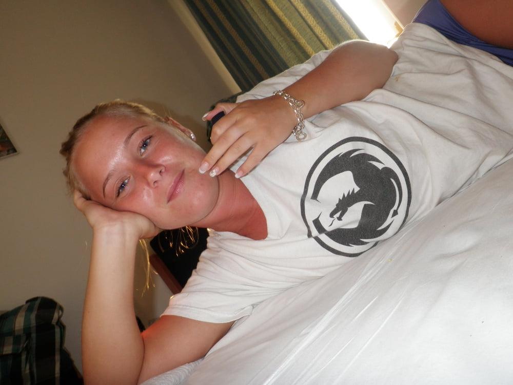 25P Blonde On Vacation Enjoys BF's Cock