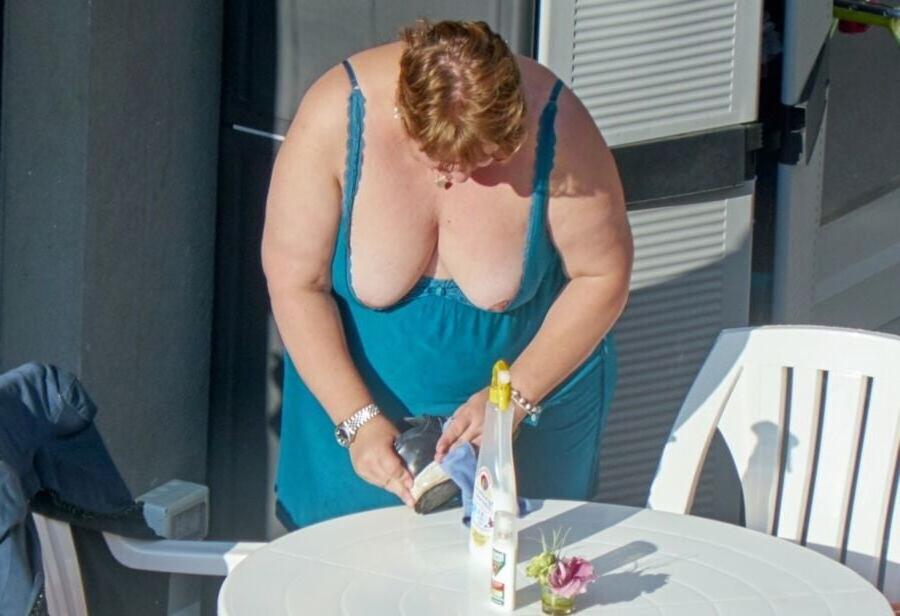 25P voyeur