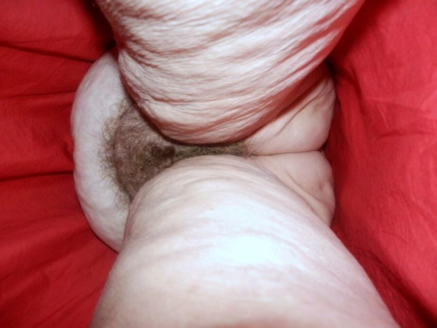 25P upskirt