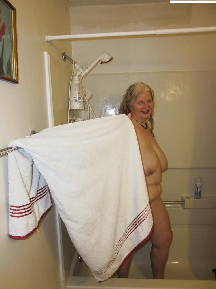 25P Granny Has Huge Boobs