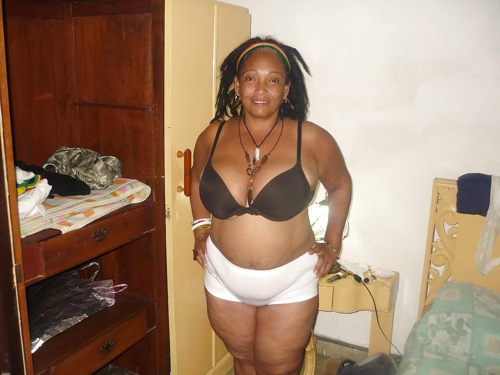 8P C. hot granny