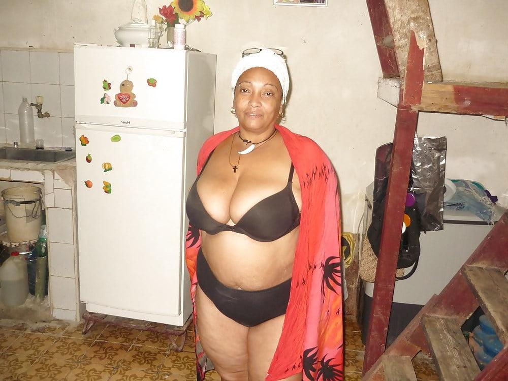 8P C. hot granny