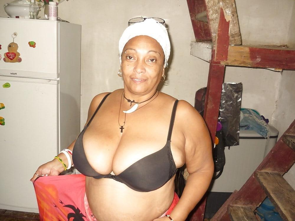 8P C. hot granny
