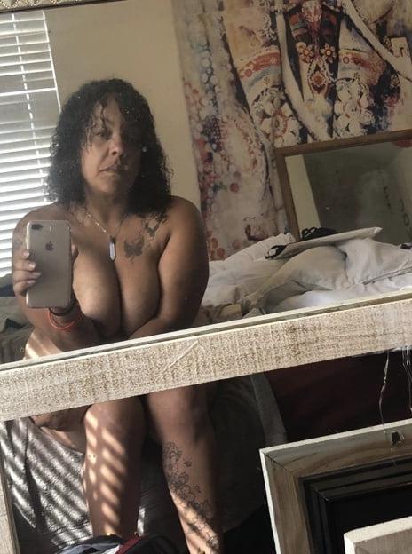 9P Black granny in HEAT