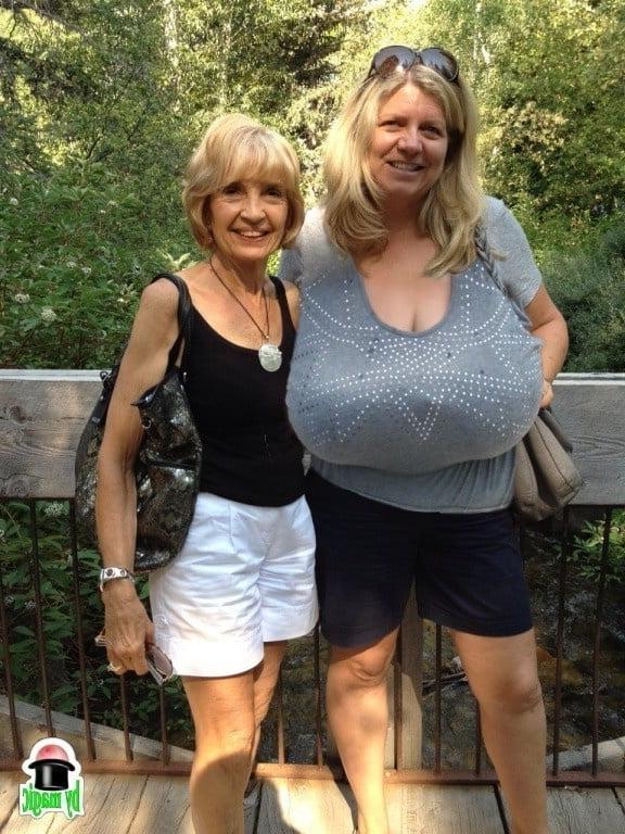 22P Granny duo. Whos taking up the bum 1st?