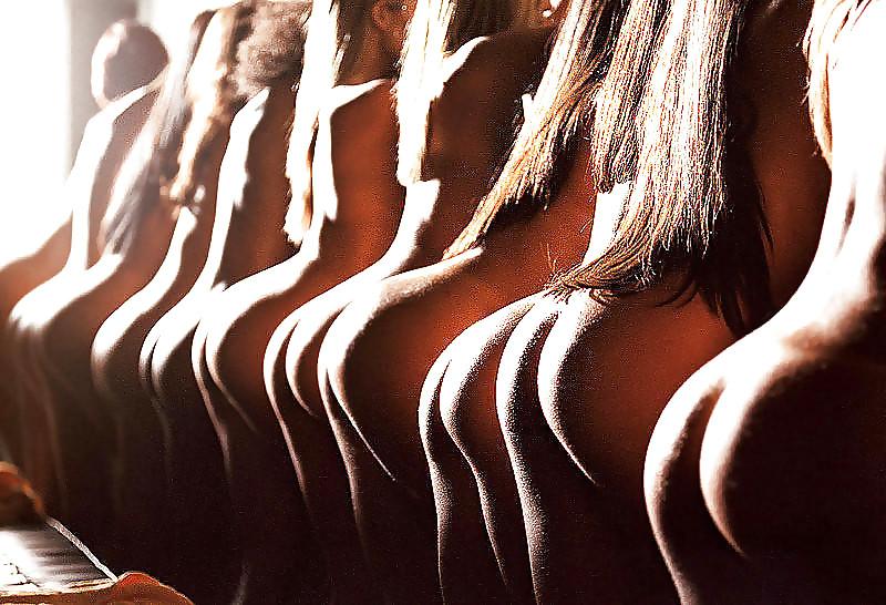 23P Beautiful Group Girls (Ass View) By TROC