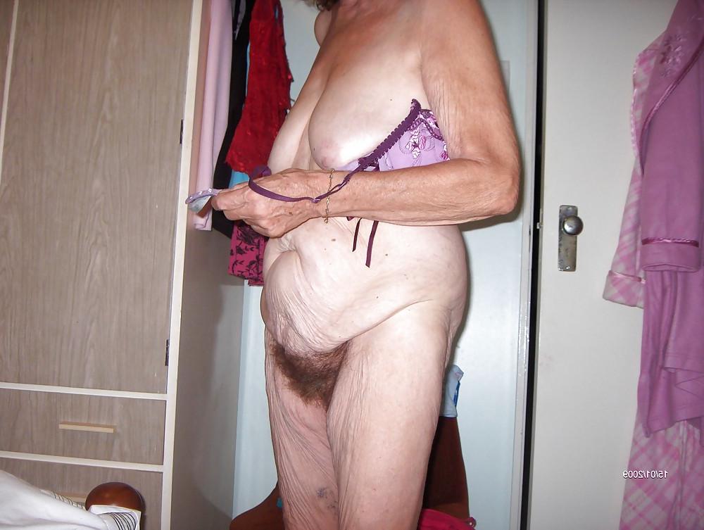 6P 70 plus Old  WRINLKY Granny