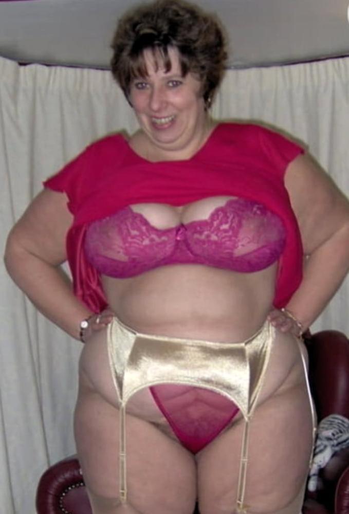 24P granny  in different underwear