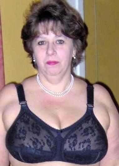 24P granny  in different underwear
