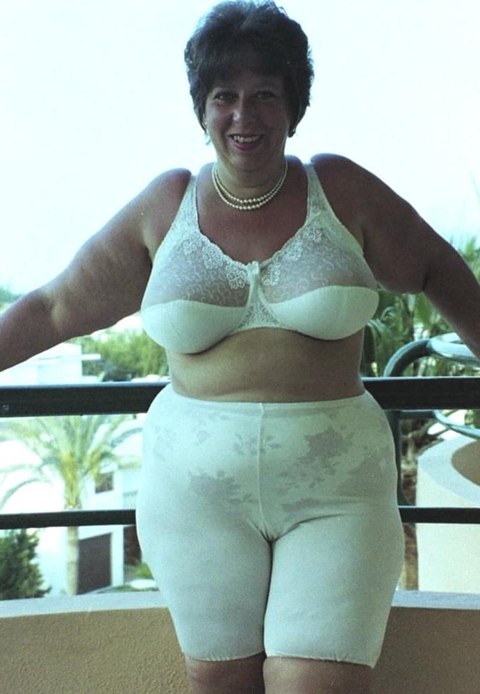 24P granny  in different underwear