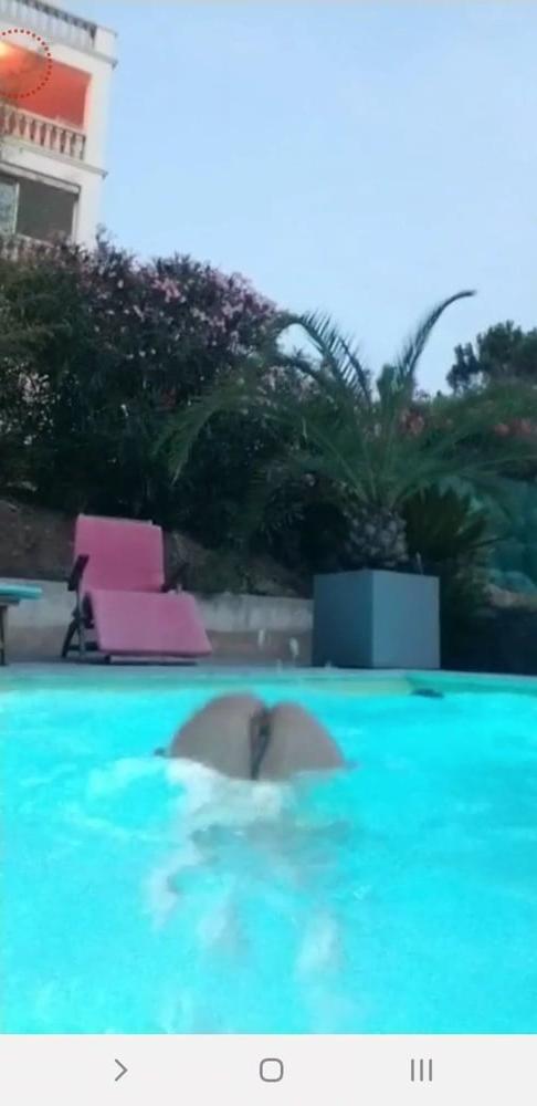 25P Bust and sexy ass bikini live facebook romanian