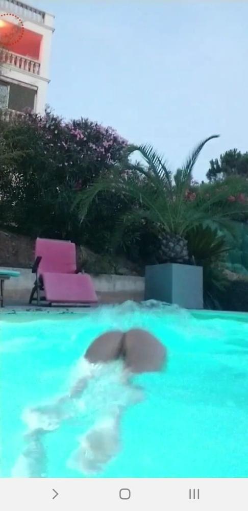 25P Bust and sexy ass bikini live facebook romanian