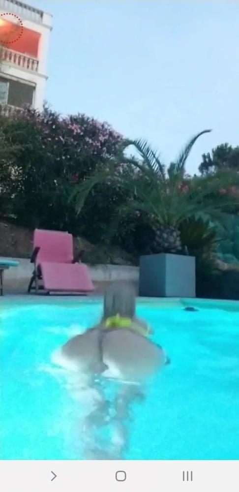 25P Bust and sexy ass bikini live facebook romanian