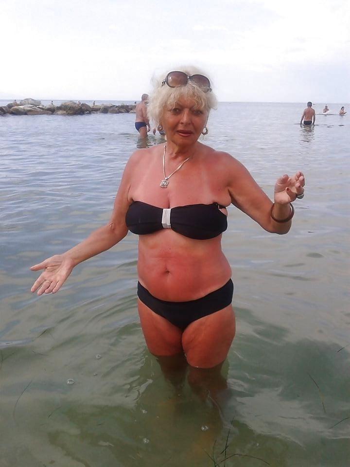 18P Stunning non-nude white haired granny