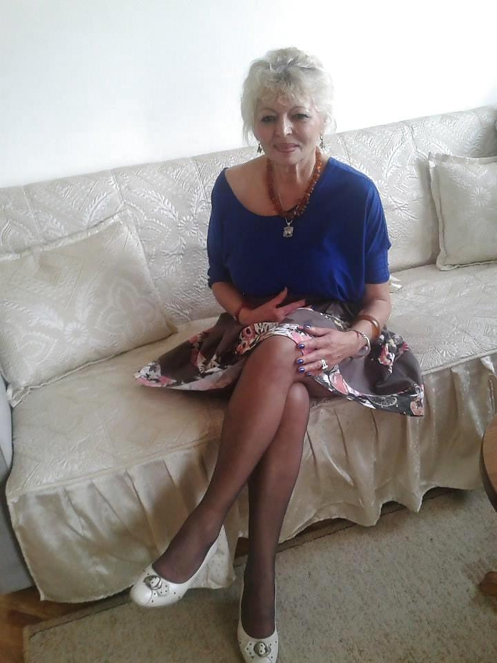 18P Stunning non-nude white haired granny