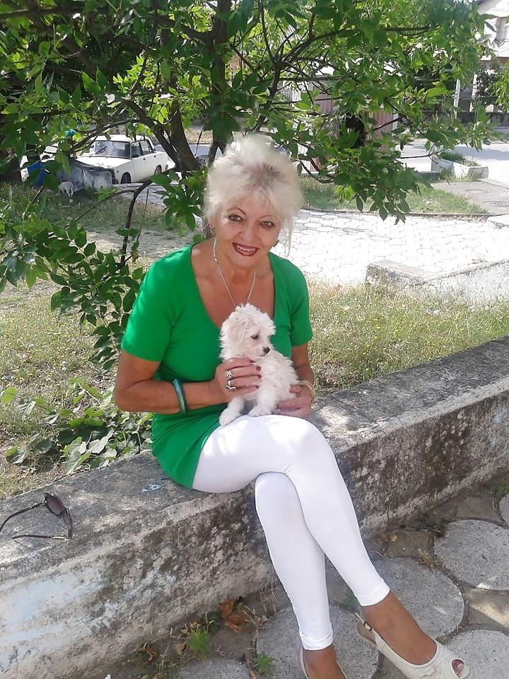 18P Stunning non-nude white haired granny