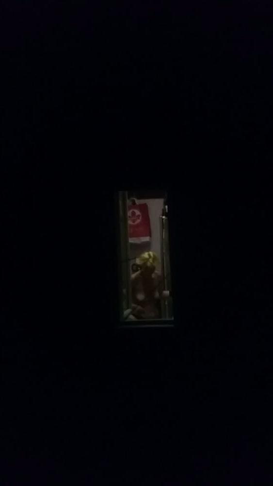 25P Spy window boobs sexy ass romanian