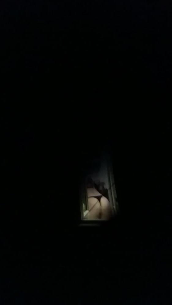 25P Spy window boobs sexy ass romanian