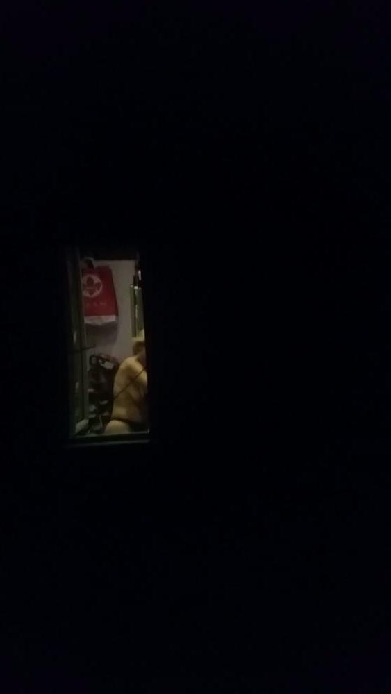 25P Spy window boobs sexy ass romanian