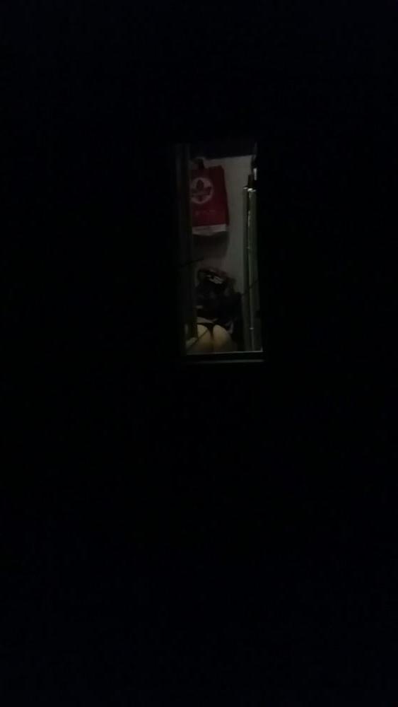 25P Spy window boobs sexy ass romanian