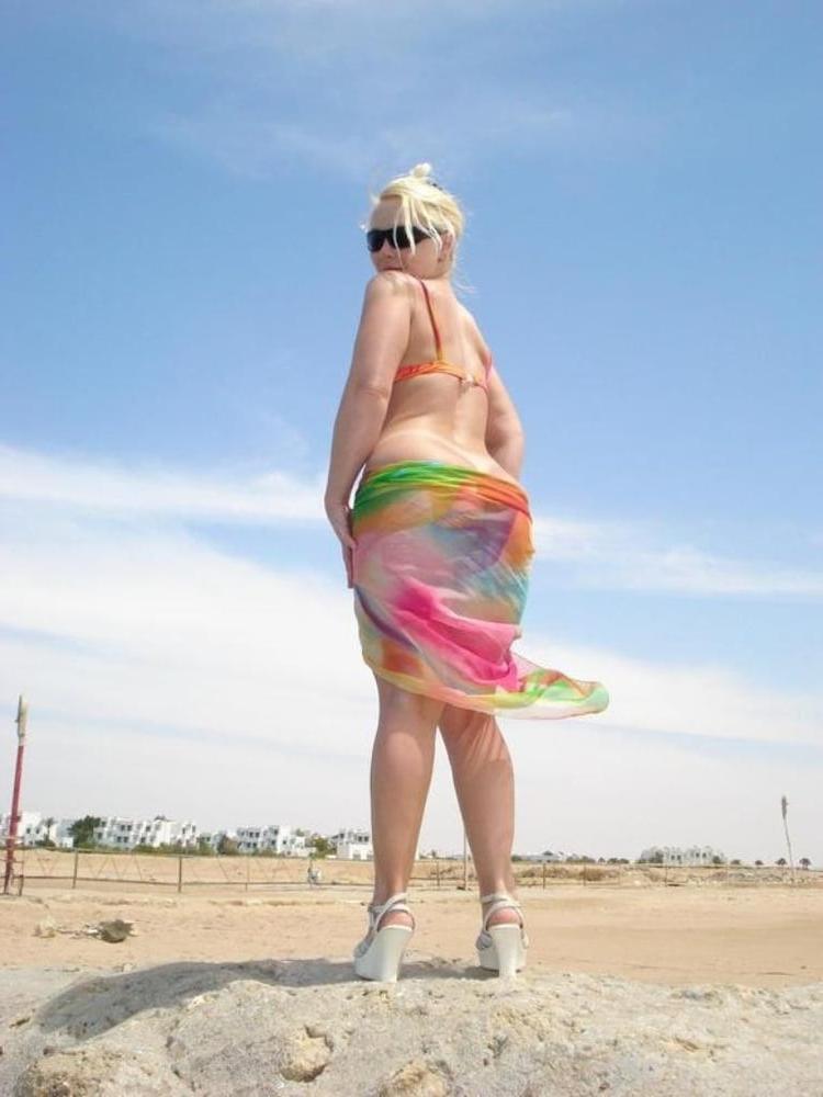 14P Russian blondie