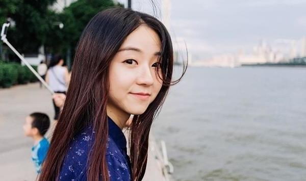 25P Asian Women non nude