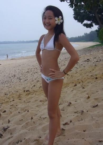 25P Asian Women non nude