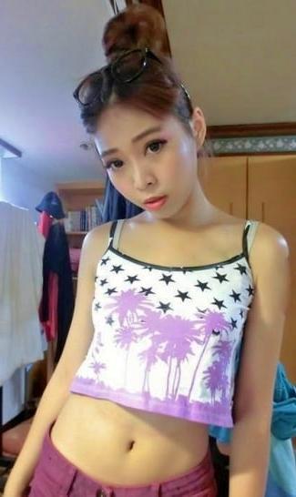 25P Asian Women non nude