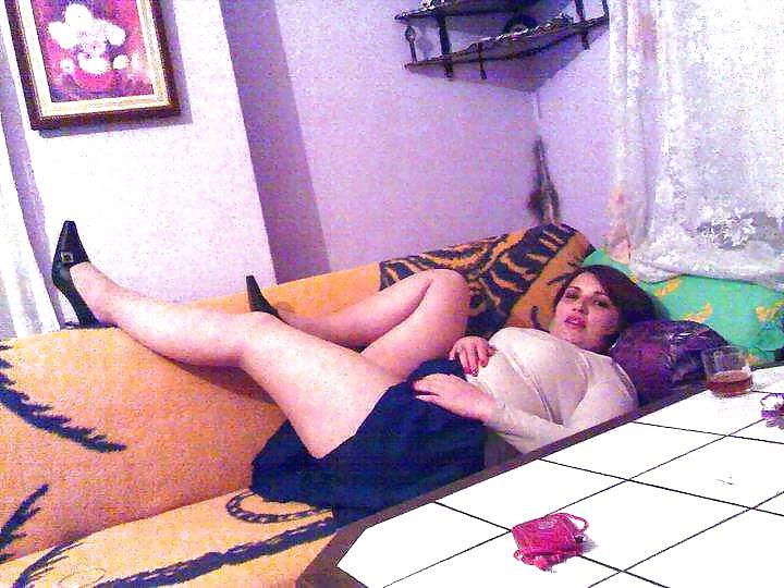 17P Arab sexy lady
