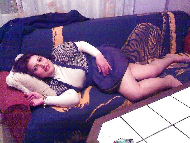 17P Arab sexy lady