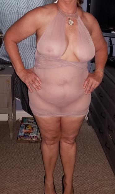 25P Sexy matures, curvy, bbw and granny in sexy lingerie 2