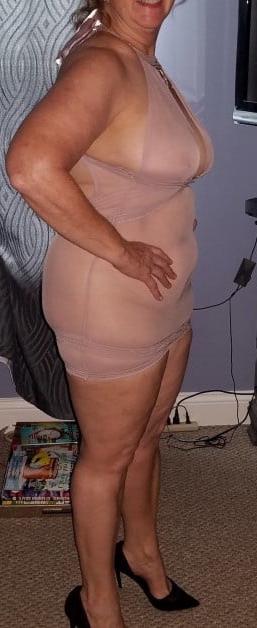 25P Sexy matures, curvy, bbw and granny in sexy lingerie 2