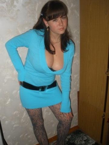 12P Busty Russian Woman 3681