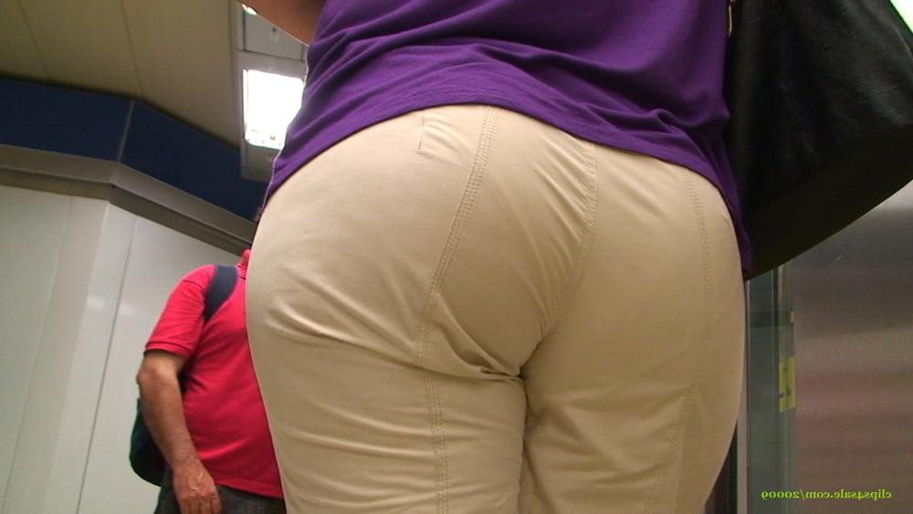 20P BIG BUTT VISIBLE PANTY LINES