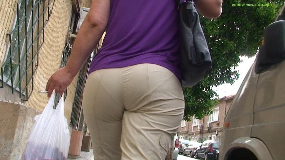 20P BIG BUTT VISIBLE PANTY LINES