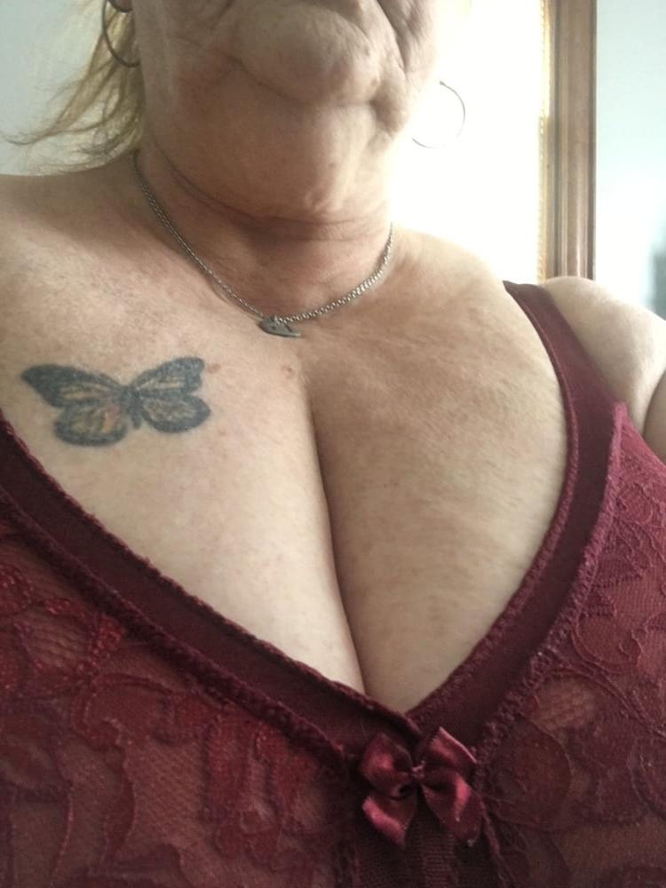 16P Granny making my dic spit