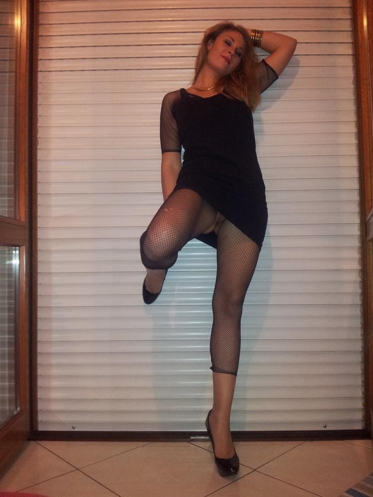 25P ZelihaWhore FAVs #23 xHamster sluts and voyeur amateur MILFs