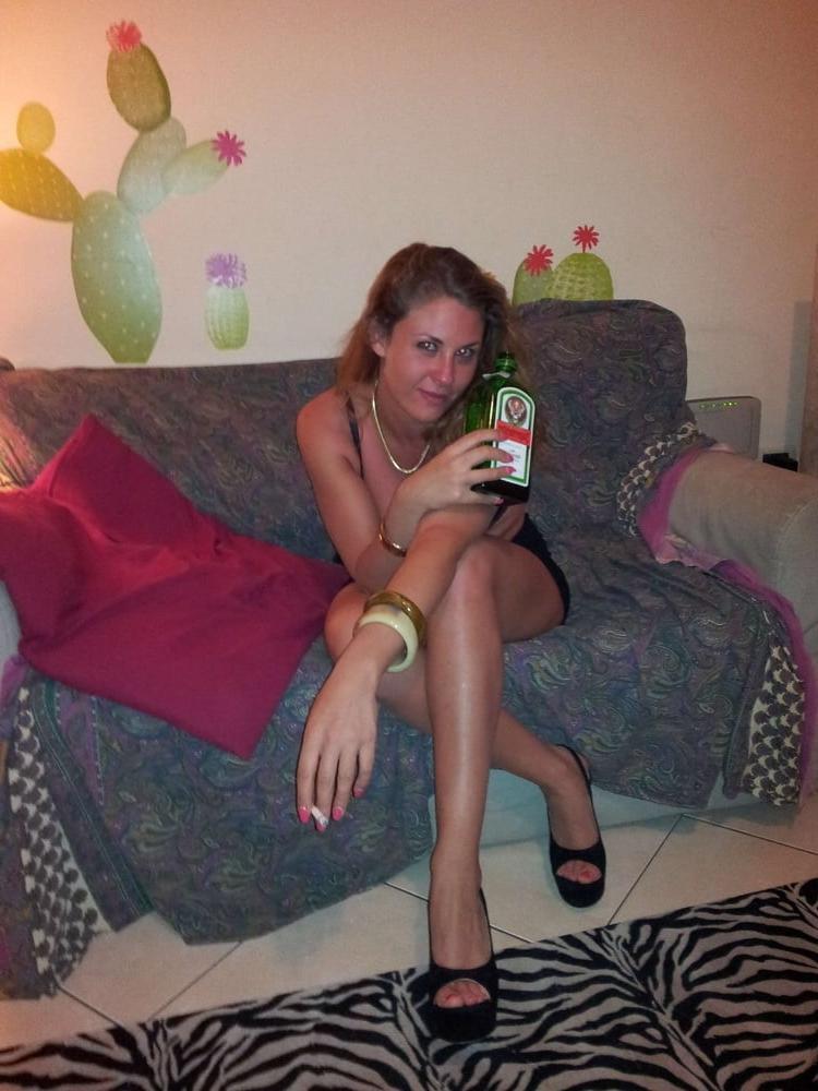 25P ZelihaWhore FAVs #23 xHamster sluts and voyeur amateur MILFs