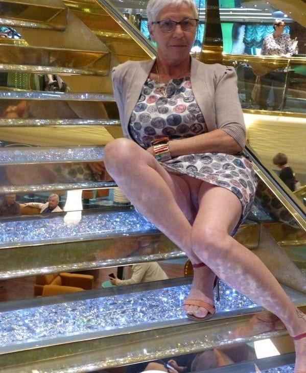 25P Slutty granny